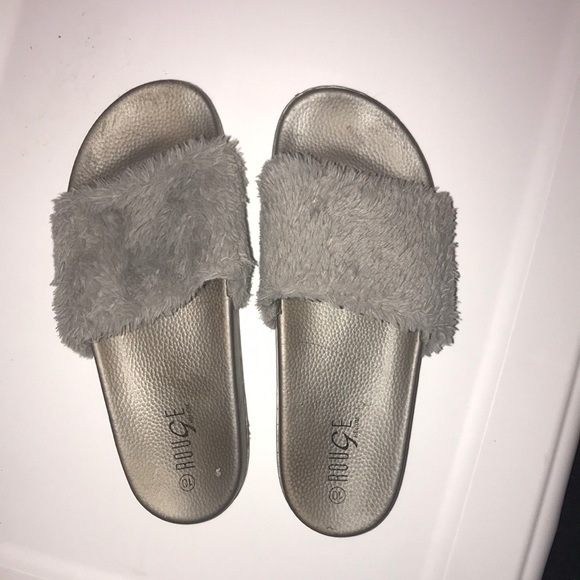 Shoes - Picture 1 of 2